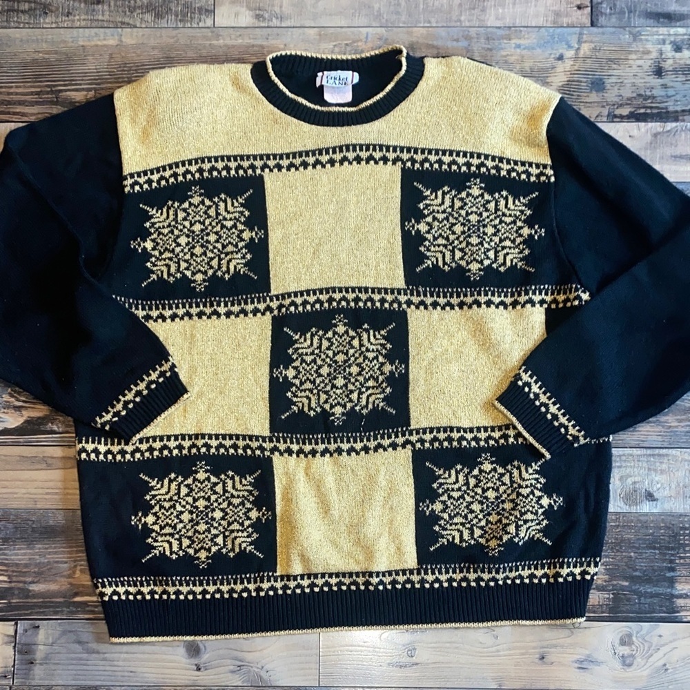Cricket Lane vintage Black and Gold Snowflake Festive Crewneck Sweater